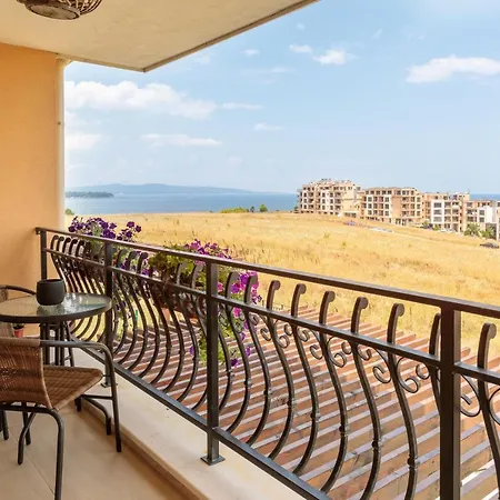 Dom wakacyjny Coral Luxury Villas De Margo