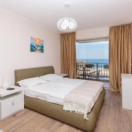 Dom wakacyjny Coral Luxury Villas De Margo
